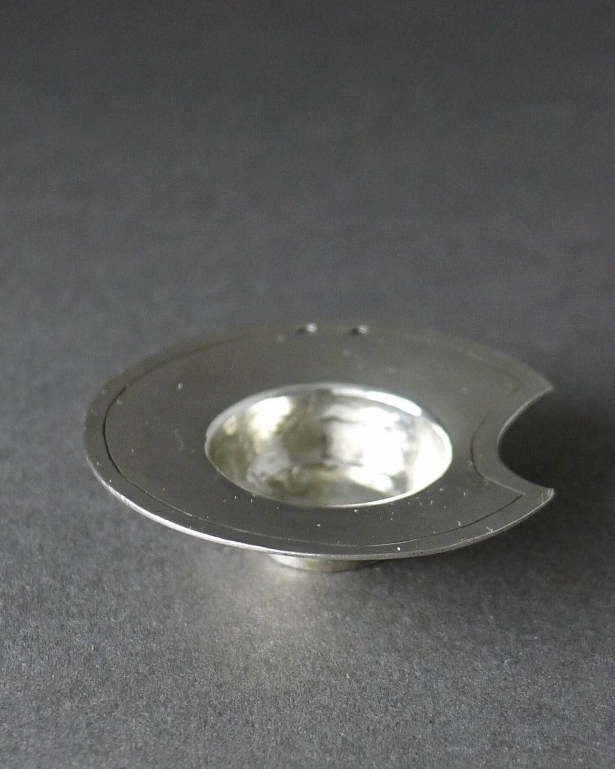 P1270068 1200x1500 - Zilver Miniatuur scheerbekken (verkocht)