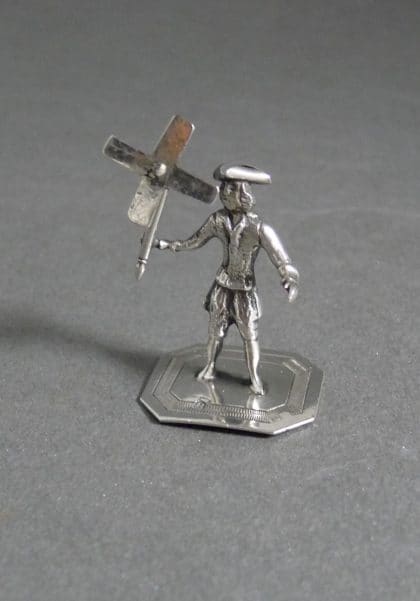 P1320635 420x601 - Miniatuur man met molen
