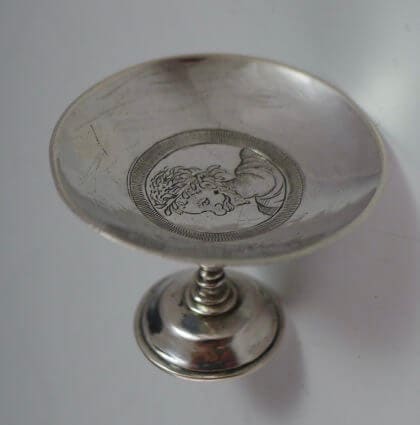 P1380168 420x425 - Miniatuur tazza