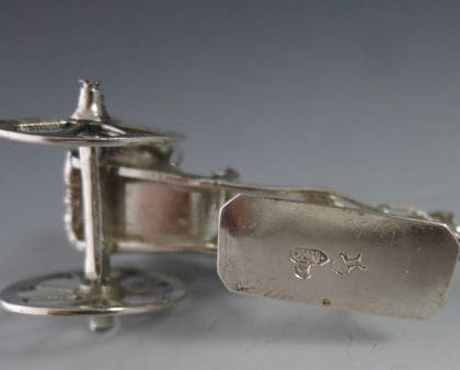 P1380219 420x338 - Miniatuur koets