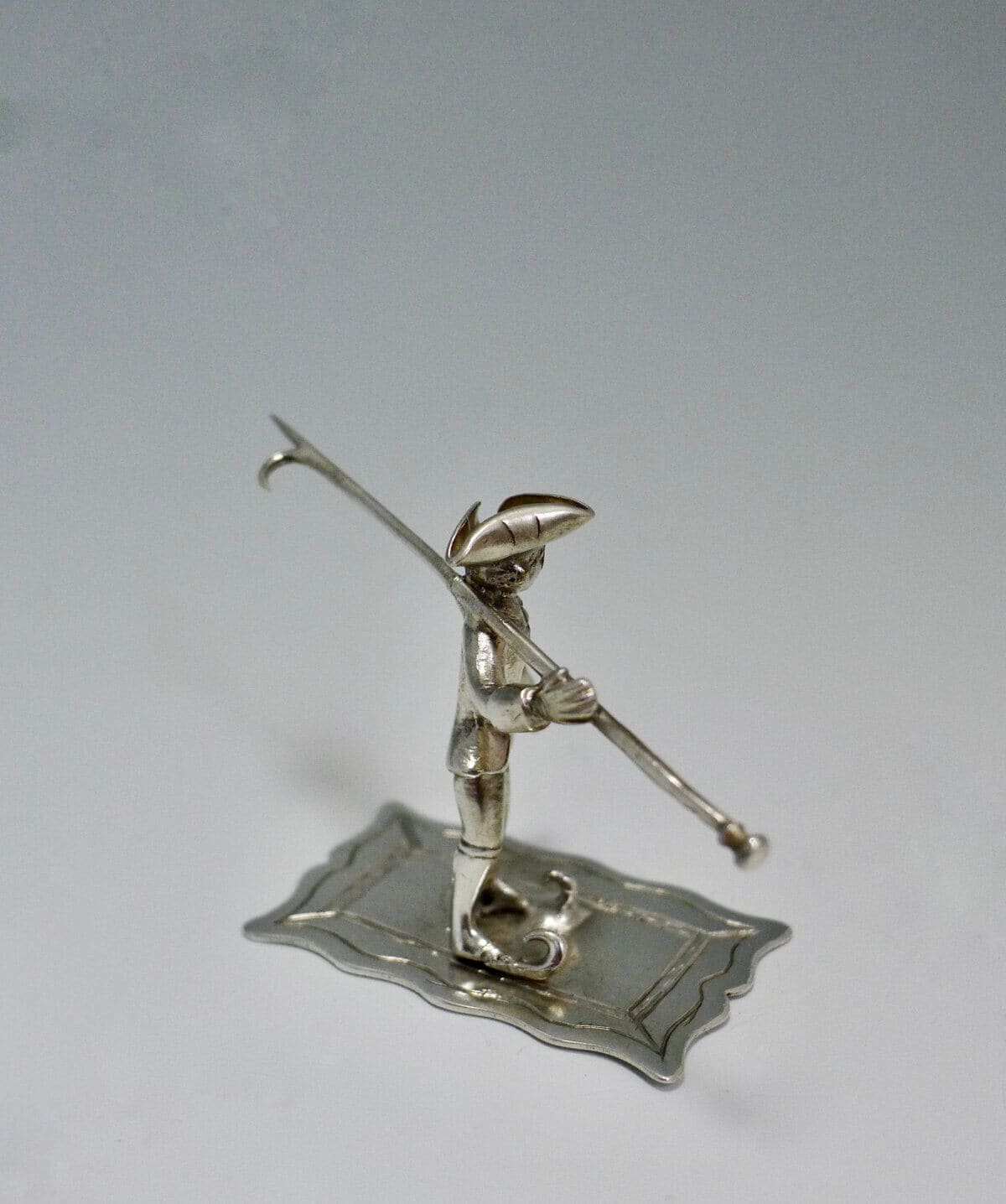 P1390839 1200x1436 - Miniatuur schaatser (verkocht)