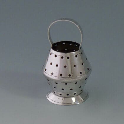 P1400192 420x420 - Miniatuur palingemmer (Gereserveerd)