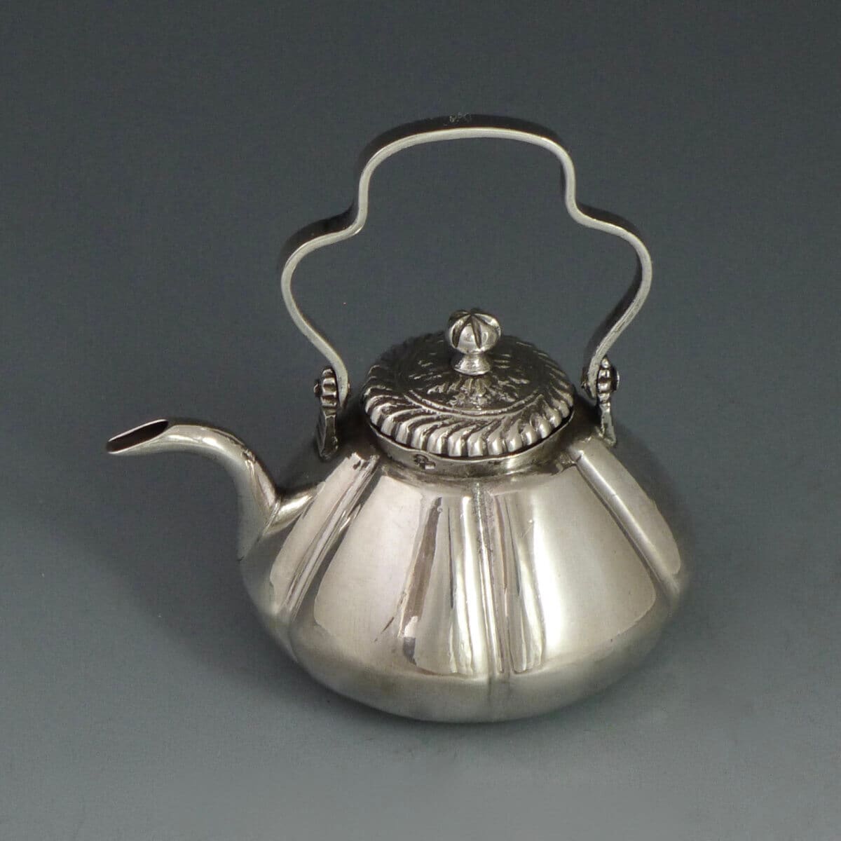 P1420163 1 1200x1200 - Miniatuur ketel (verkocht)