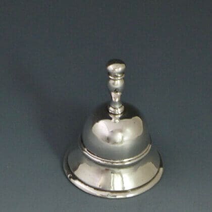 P1420177 420x420 - Miniatuur tafelbel (verkocht)